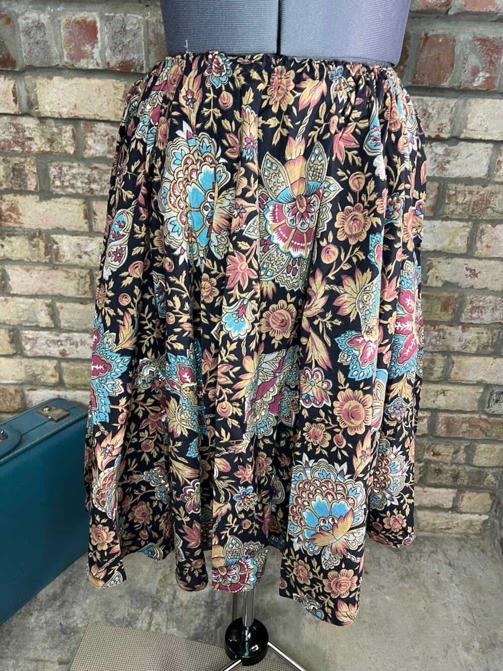 skirt midi floral black blue brown